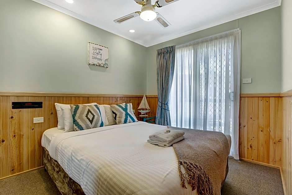 Seven Mile Beach Holiday Park