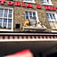 The Royal Victoria & Bull Hotel