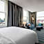 Courtyard by Marriott Seattle Downtown/Pioneer Square