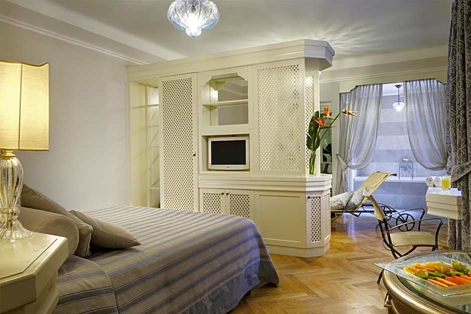 Grand Hotel Savoia Genova, Curio Collection by Hilton
