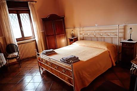 Large Double Room