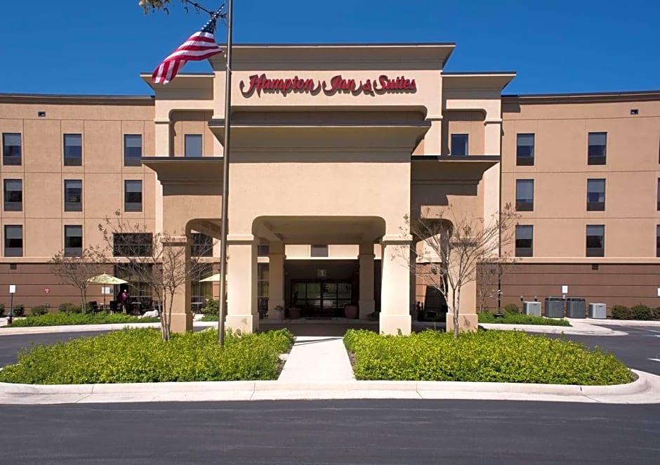 Hampton Inn By Hilton And Suites Woodstock