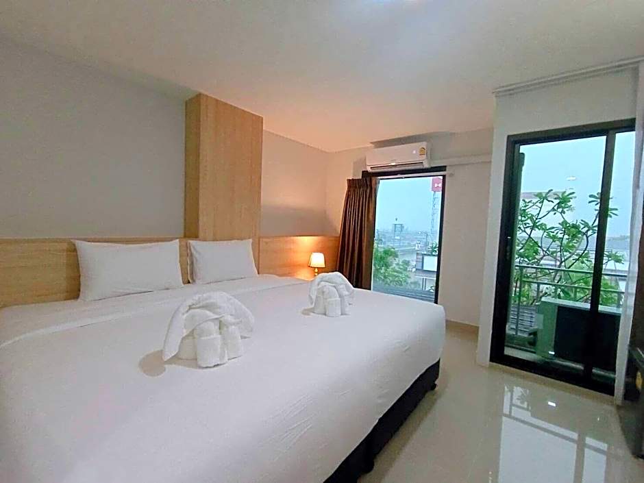 Sasi Nonthaburi hotel and apartment
