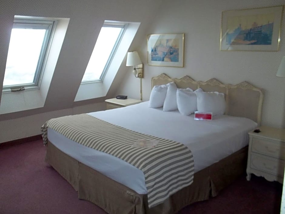The Hotel Ojibway, Trademark Collection by Wyndham