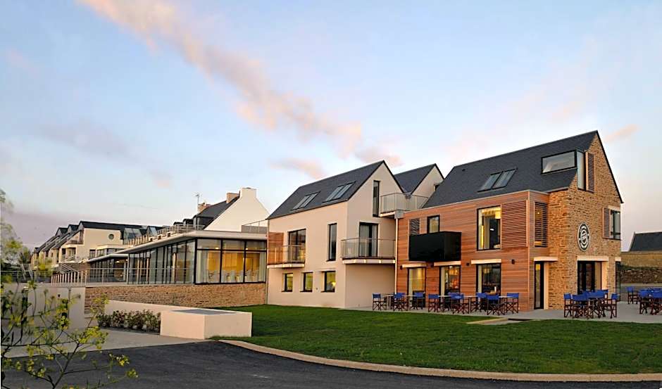 Hostellerie Pointe St-Mathieu,The Originals Collection