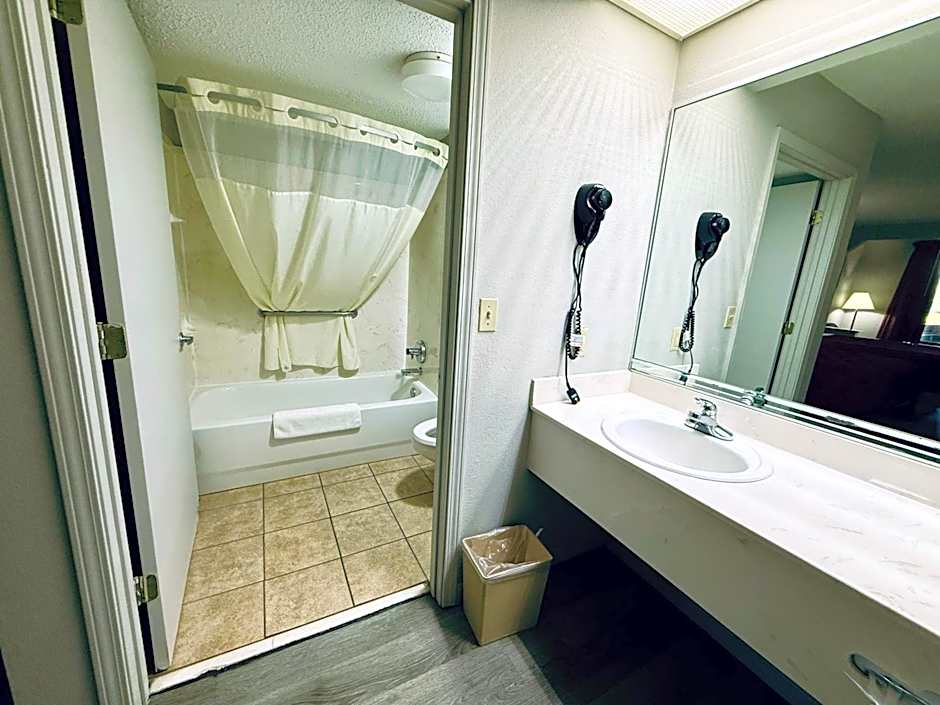 Luxury Inn & Suites