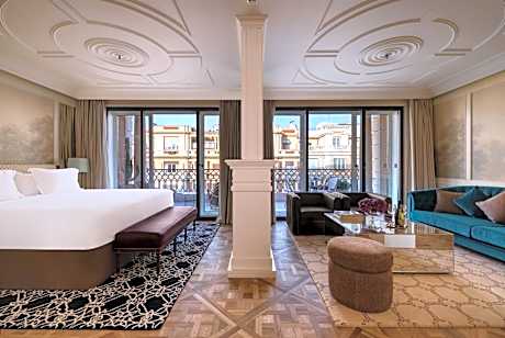 Suite Terrace Velazquez View