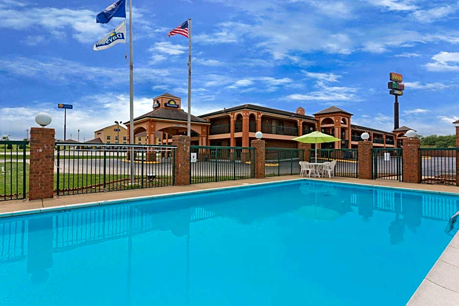 Days Inn by Wyndham Franklin