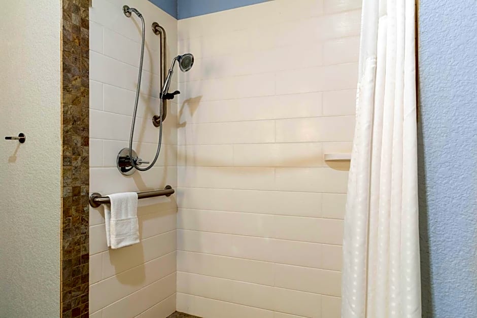 Holiday Inn Express And Suites Leander By IHG