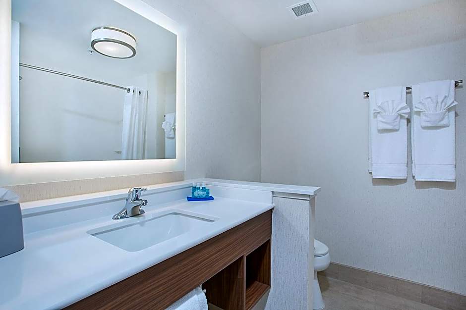 Holiday Inn Express & Suites Covington By IHG