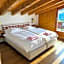 Hotel Between