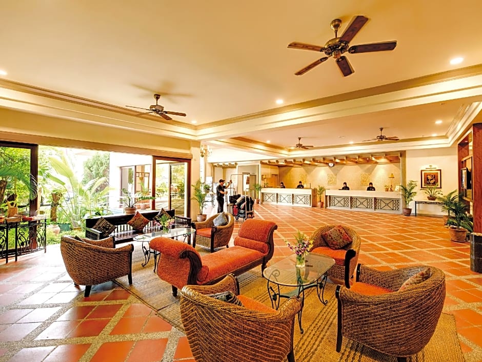 The Qamar Paka Resort