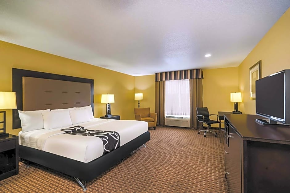La Quinta Inn & Suites by Wyndham Brandon Jackson Airport East