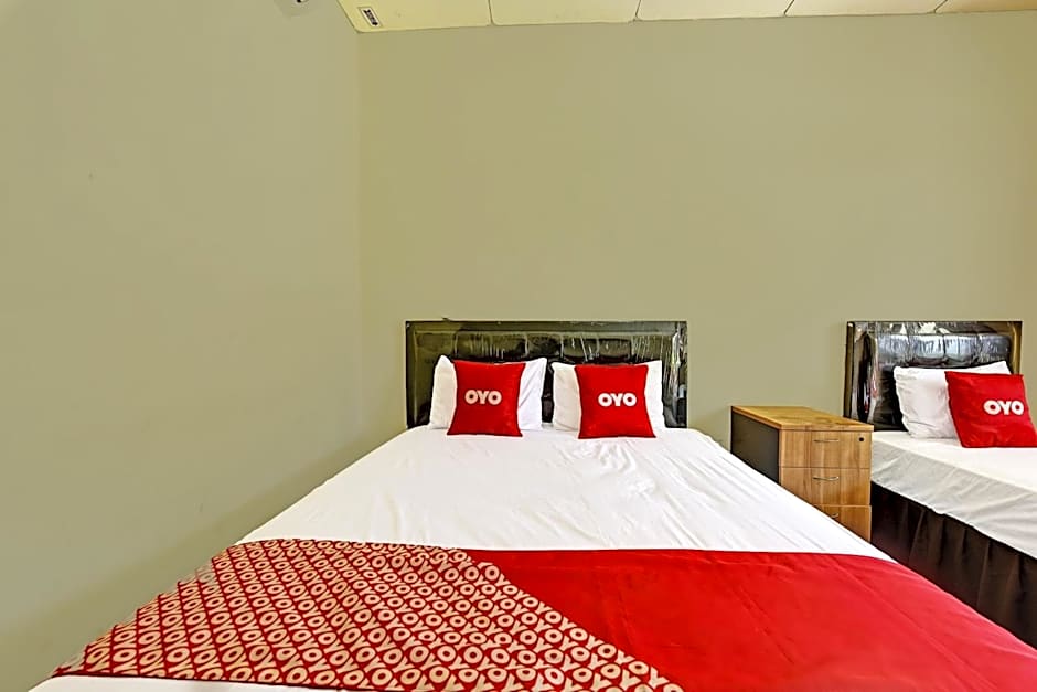 OYO 90443 Hotel New Kartika In