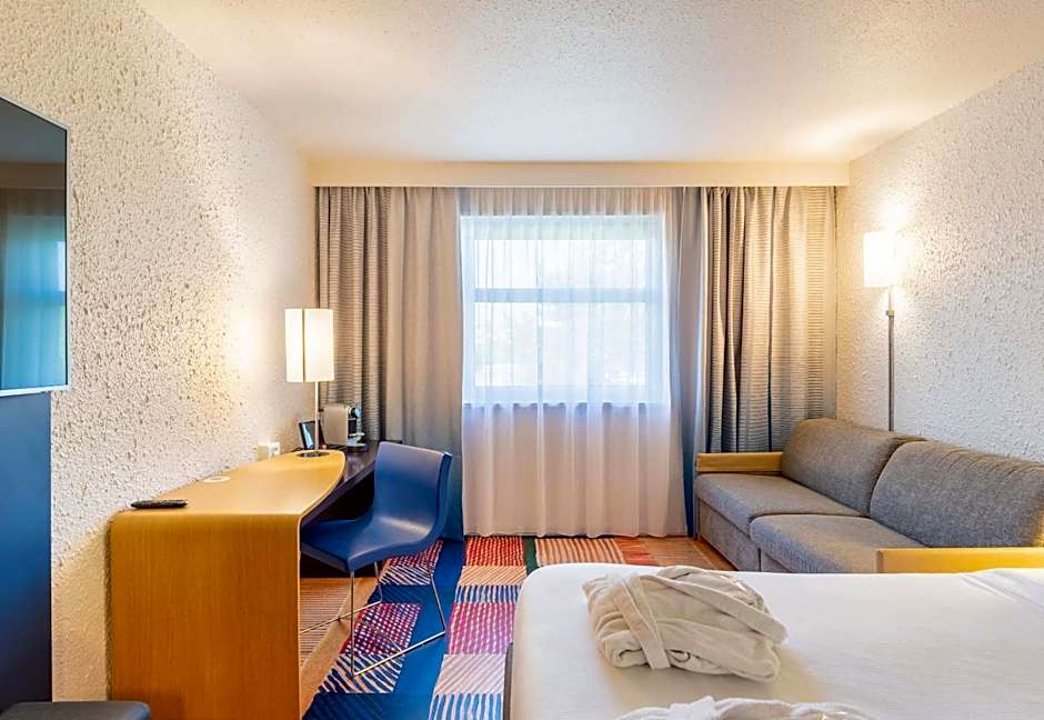 B&B HOTEL Lyon Nord 4 étoiles