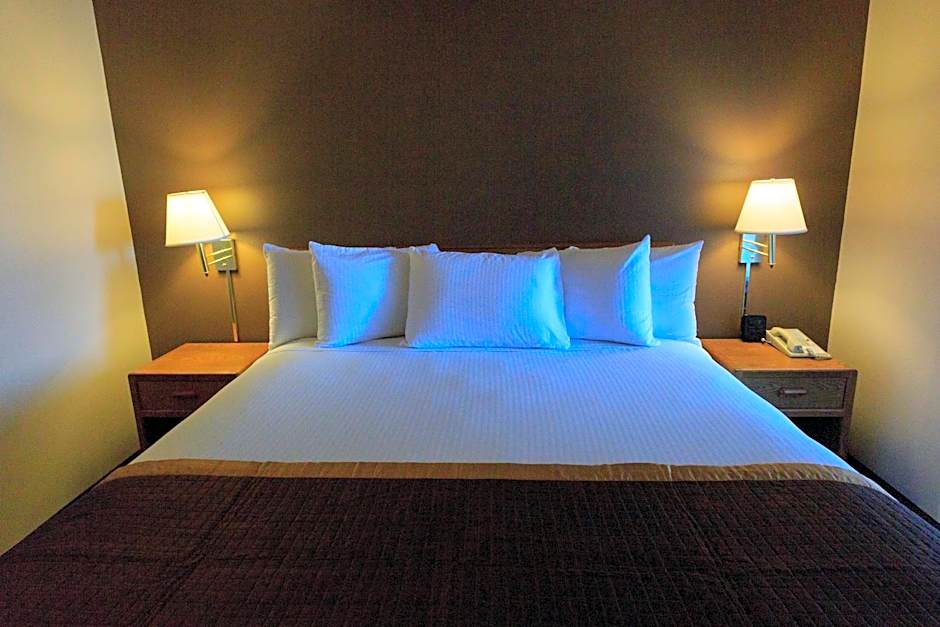 New Victorian Inn & Suites Lincoln