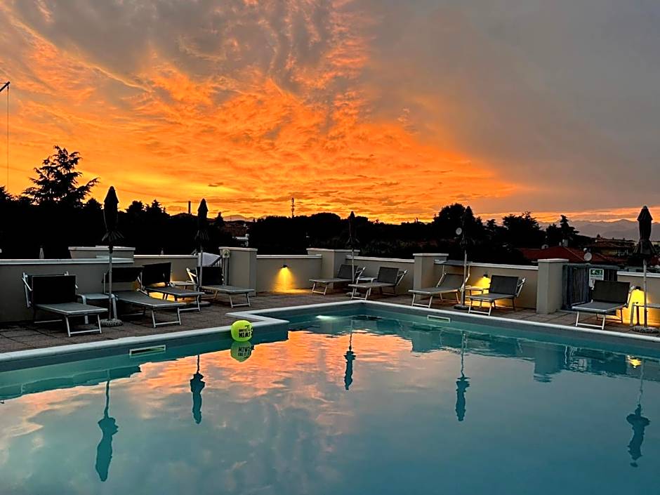 Hotel Alfieri by International