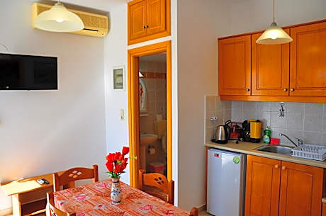 Two-Bedroom Apartment (4 Adults)