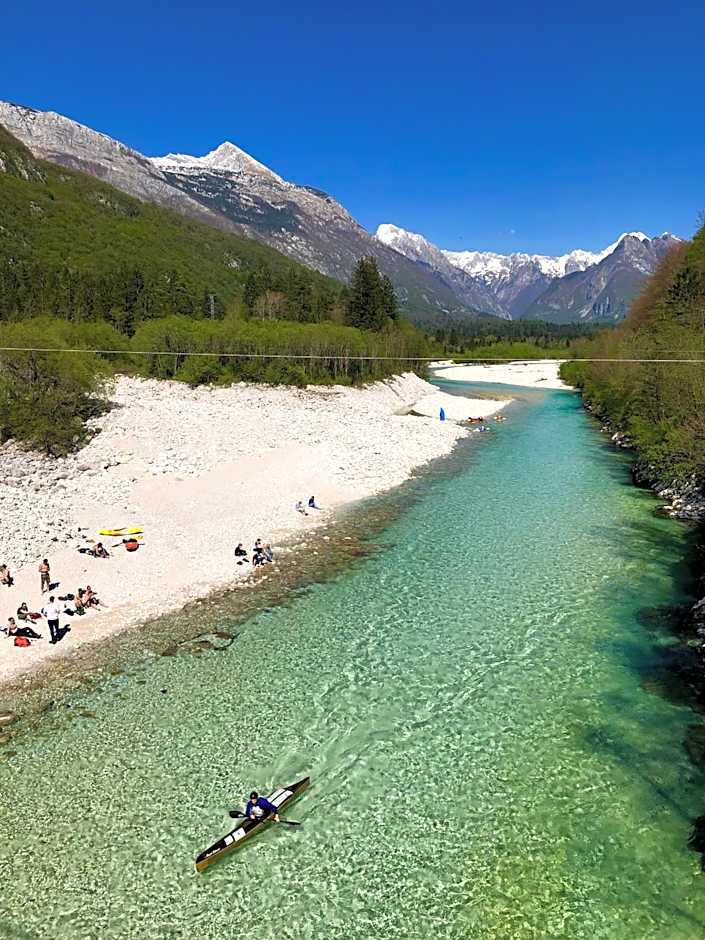 Hisa Rejmr with private parking