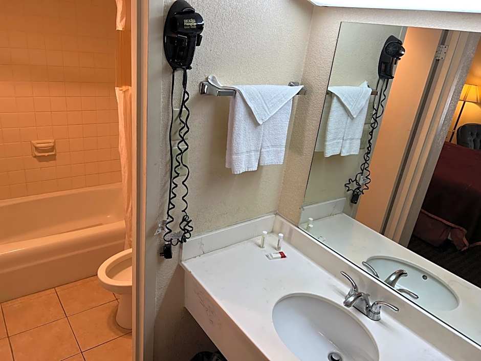 Rodeway Inn Cleveland TN I-75