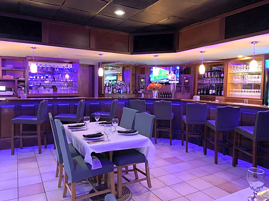 Days Inn & Conf Center by Wyndham Southern Pines Pinehurst