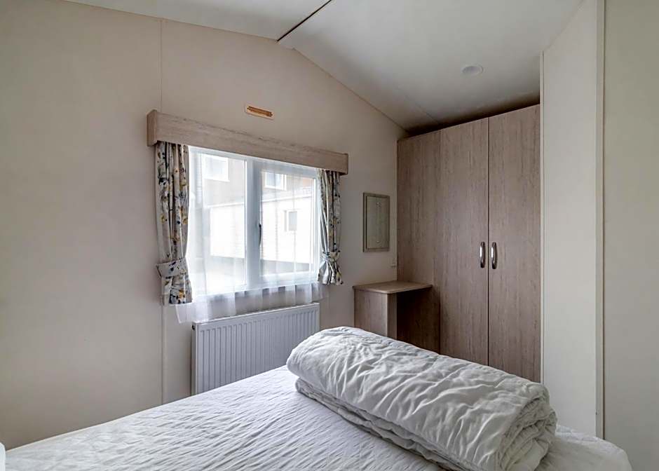 Castaways Beach Resort