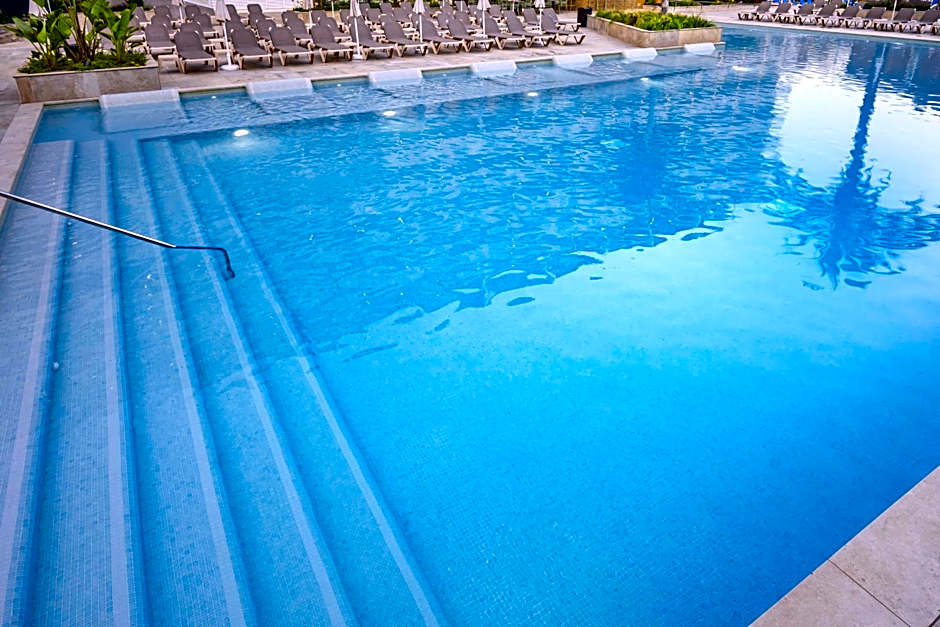 GHT Oasis Park & Spa