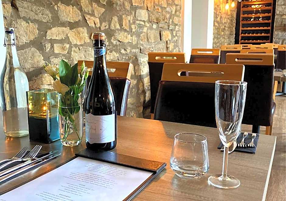 The Roost on Rock Road