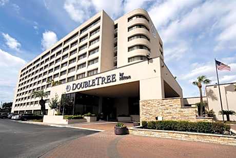 DoubleTree By Hilton Houston Hobby Airport