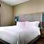 avid hotels - Detroit - Warren, an IHG Hotel