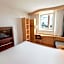 Ibis Esch Belval