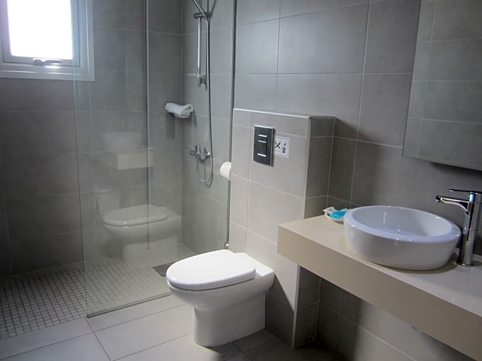 Melpo Antia Luxury Apartments & Suites