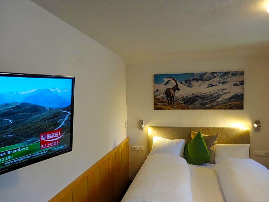 Bhome Gästehaus b&b / Apartments