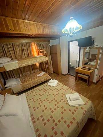 Mountain Rose Hotel & Restaurant