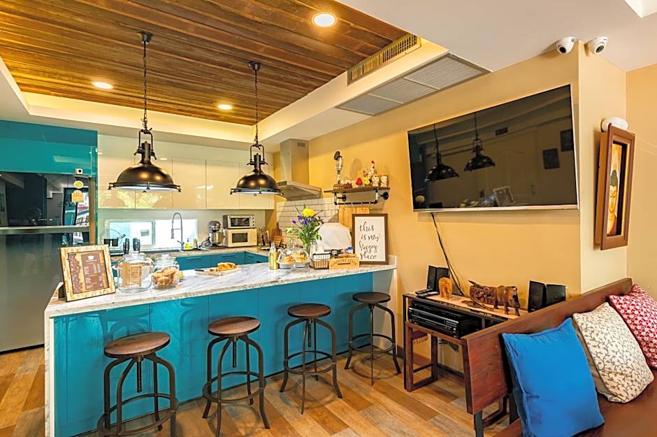 Maneeya Park Residence