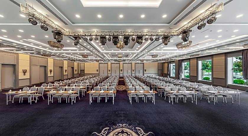 Dedeman Bostanci Istanbul Hotel & Convention Center