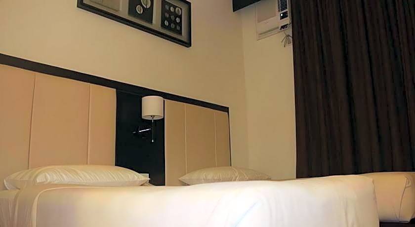 Manhattan Suites Inn