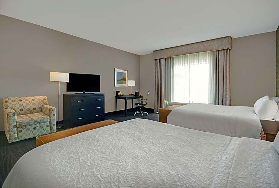 Hampton Inn By Hilton And Suites Robbinsville