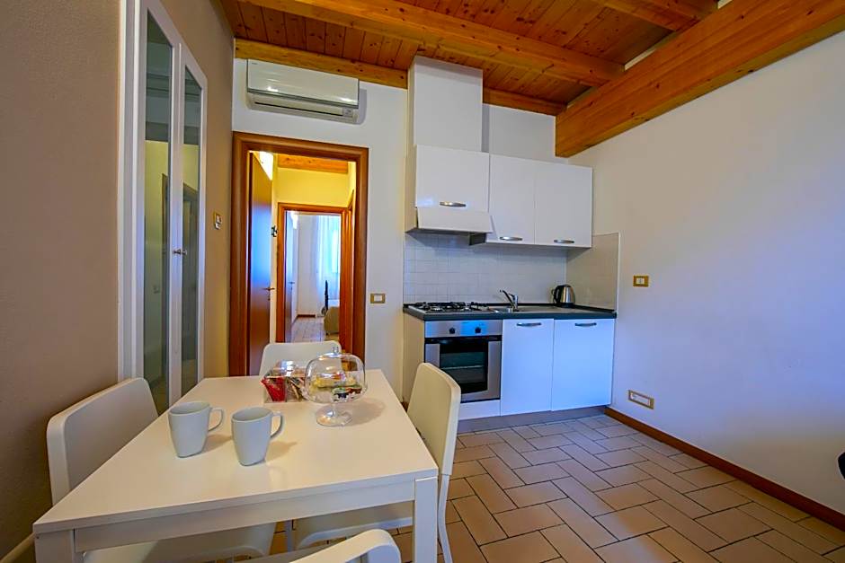 Le Stanze del Lago Apartments