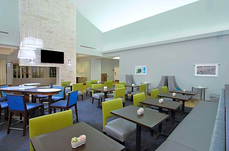 Homewood Suites by Hilton Miami Airport West
