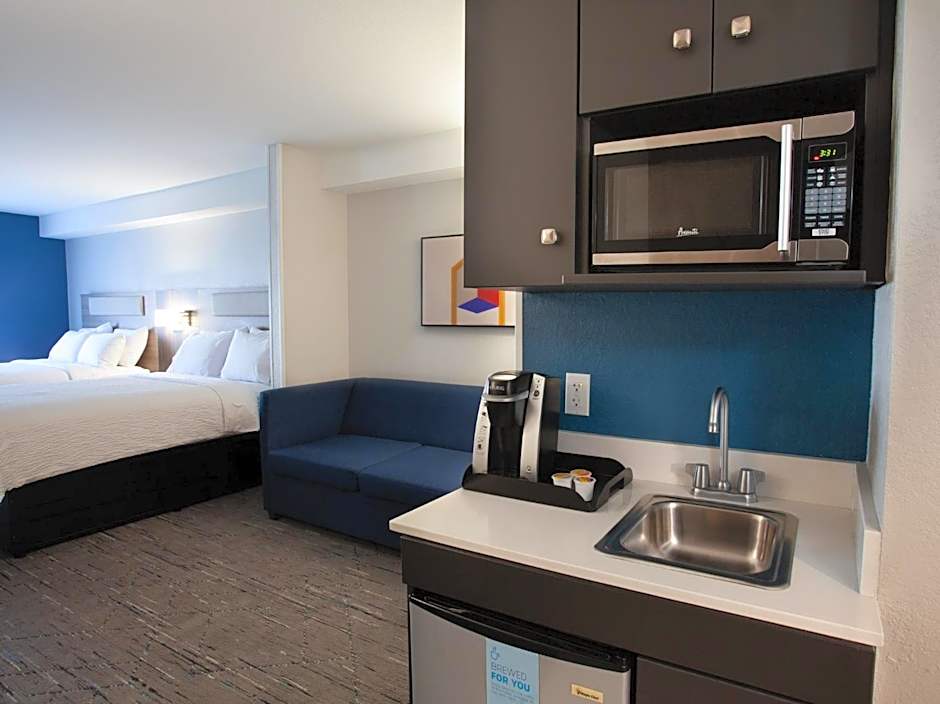 Holiday Inn Express & Suites Logan By IHG