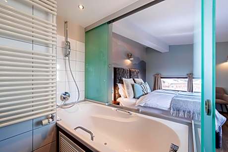 Twin Room with Mountain View