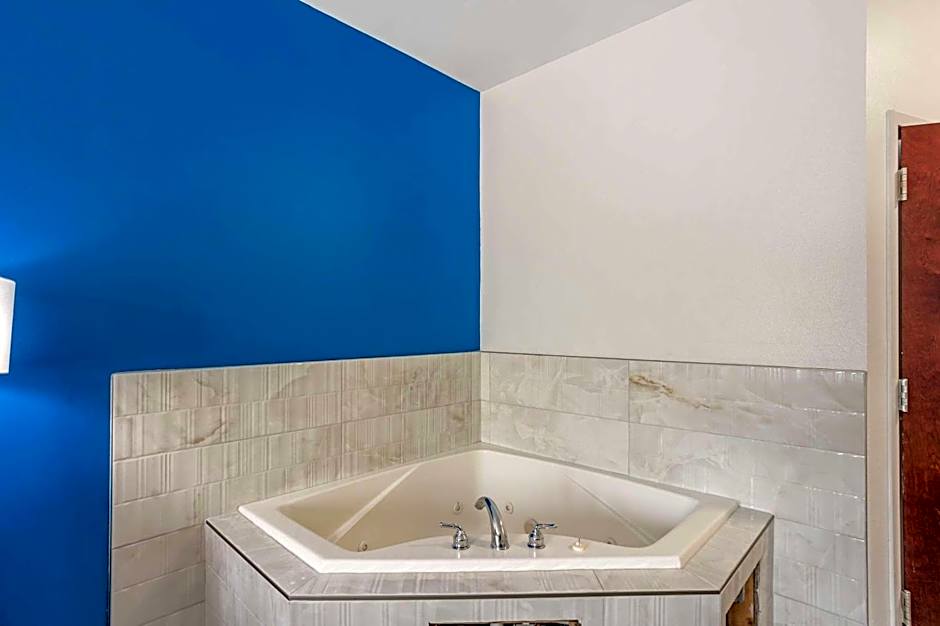 Comfort Inn & Suites Harrisburg-Hershey North