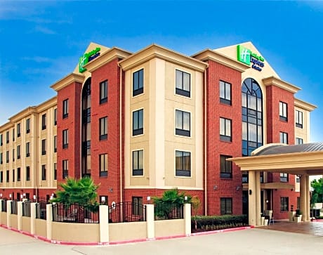 Holiday Inn Express & Suites La Porte, an IHG Hotel
