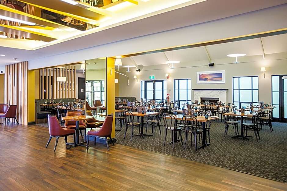 Nightcap at the Ship Inn