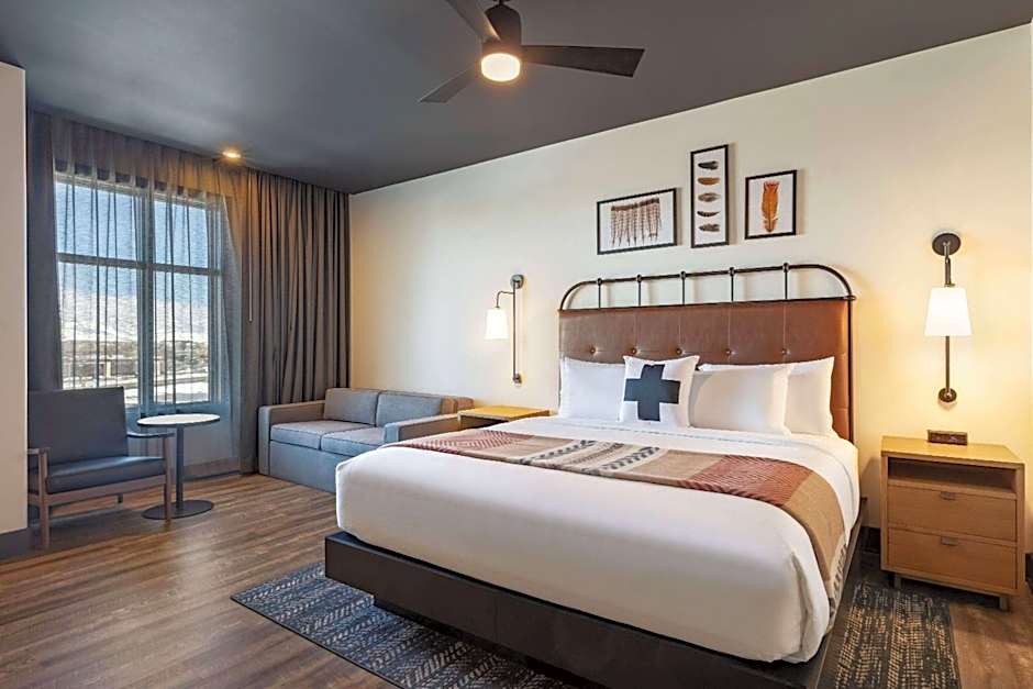 Photo 1 of 4 of Junior 1 King Bed Suite