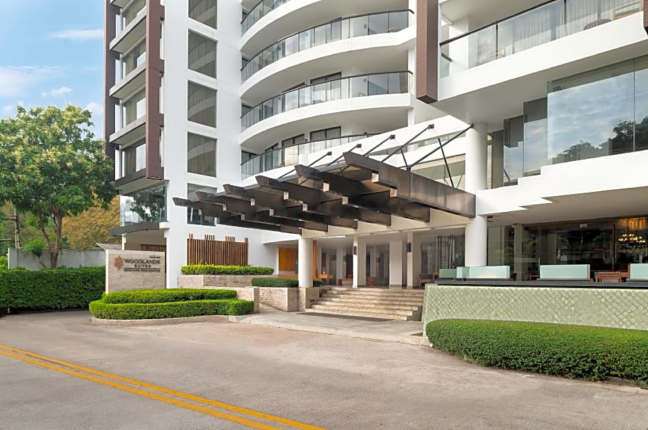 Woodlands Suites, Serviced Residences