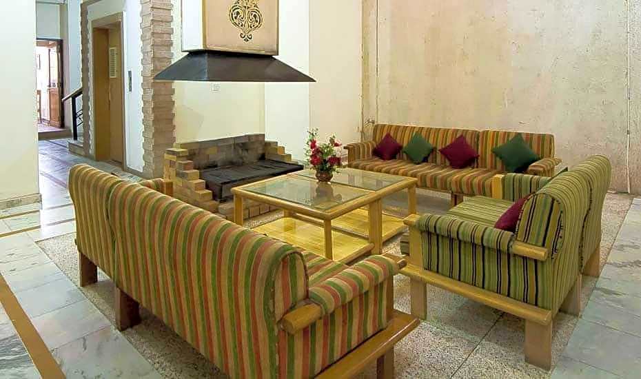 Siris 18 Hotel Gurgaon