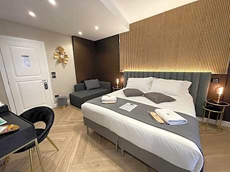 Superior Deluxe Double or Twin Room