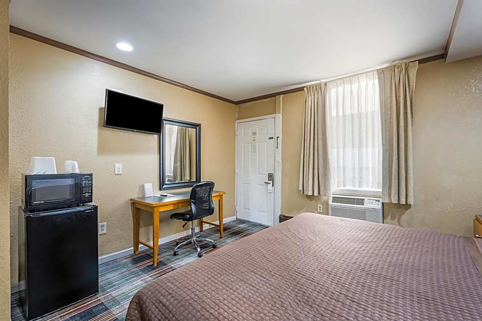 Knights Inn Trevose/Bucks County